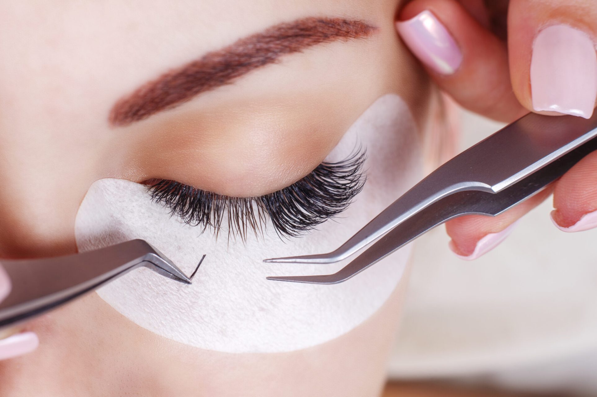 Professional Eyelash Services in Milos