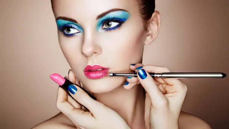 Professional Makeup Services in Milos